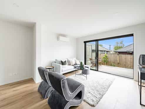 4/11 Lees grove, Wainuiomata