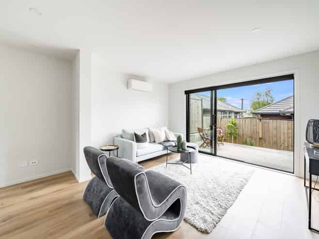 4/11 Lees grove, Wainuiomata