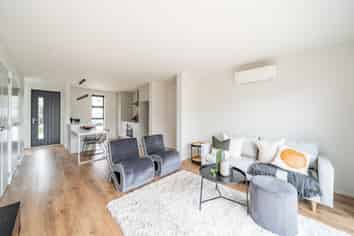 4/11 Lees grove, Wainuiomata