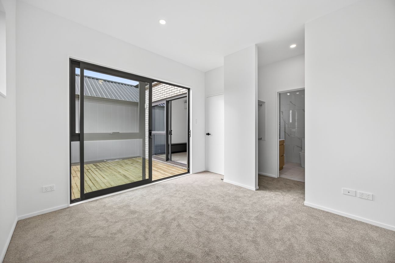 High-Quality New Build in Thriving Pukekohe East - Altro