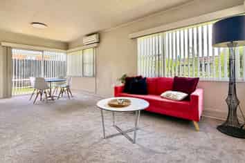 1/15 Rosehill Drive, Rosehill