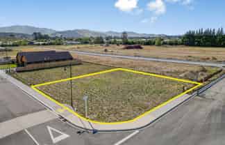 2 Kakariki Crescent, Carterton