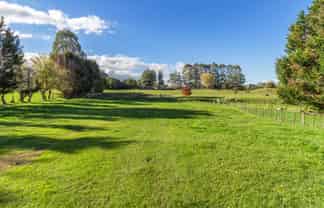 214 Central Road, HAMURANA