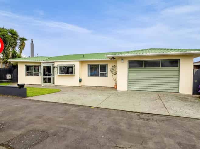 38 Tukapa Street, Westown