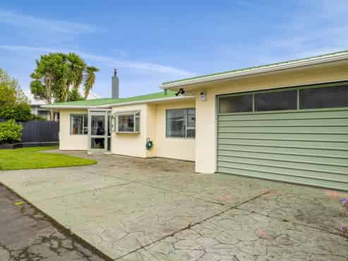 38 Tukapa Street, Westown