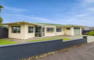 38 Tukapa Street, Westown