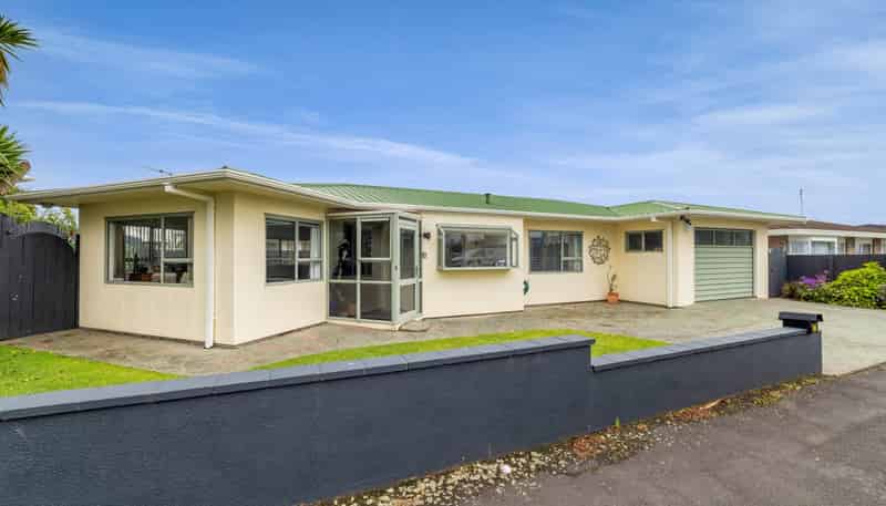 38 Tukapa Street, Westown