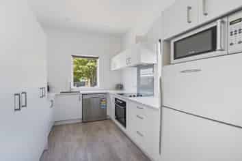 910 Outram Road, Akina