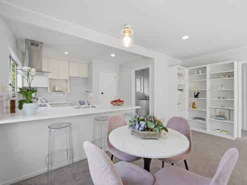 1/177 Abbotts Way, Remuera