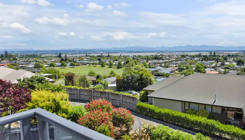 19 Cheshire Place, Stoke