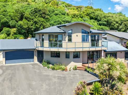 19 Cheshire Place, Stoke