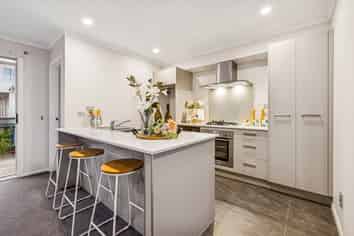 10 Panakenake Way, Flat Bush