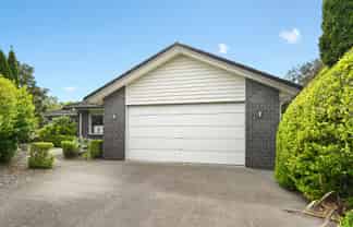 25  Bentley Rise, Flagstaff