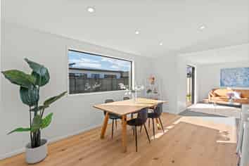 10 Harry Manship Crescent, Halswell