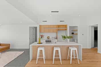 10 Harry Manship Crescent, Halswell