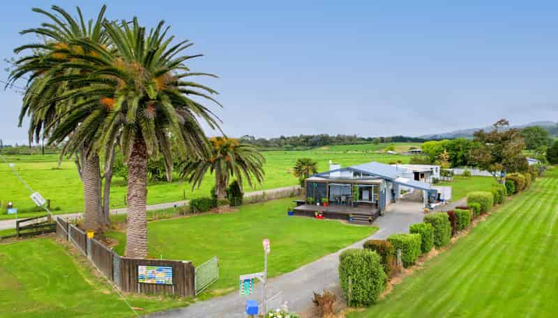 1335 East Coast Road, Kaiaua