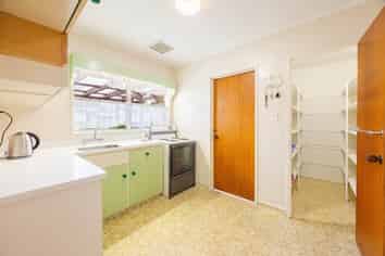 2/505 Whitehead Road, Mahora