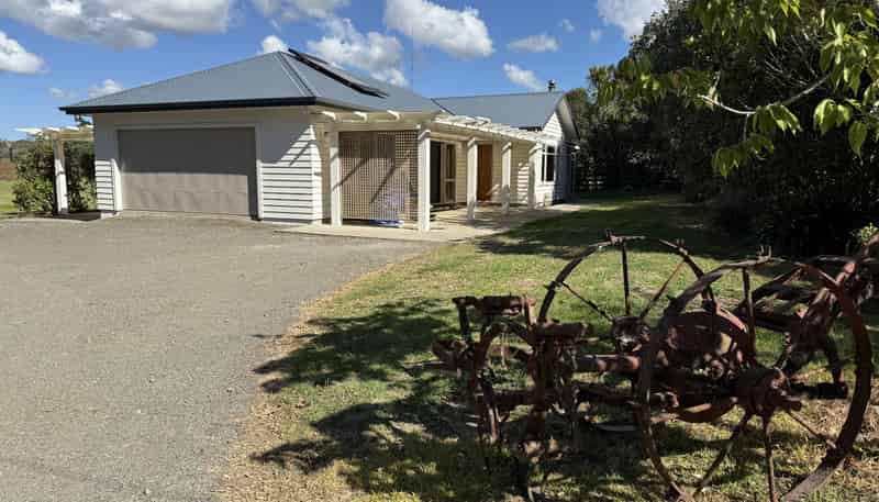 61a  Kahikatea Flat Road, Dairy Flat