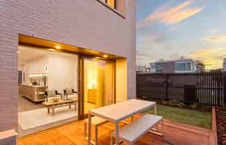 5/44 Winchester Street, Merivale