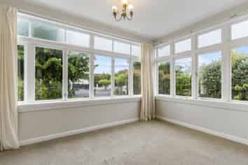 8 Epsom Avenue, Epsom