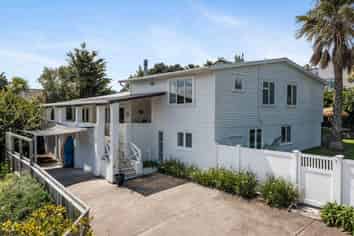 16 Walbrook Road, Manly