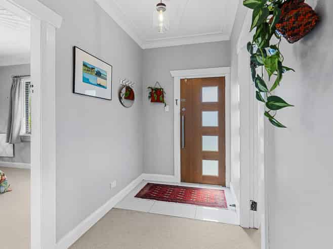 14 Sanders Avenue, Westown