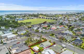 14 Sanders Avenue, Westown