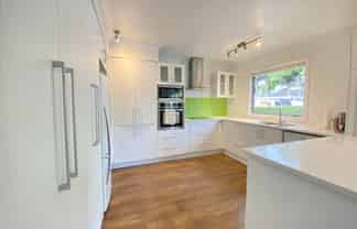 2/17 Eltham Road, Kohimarama