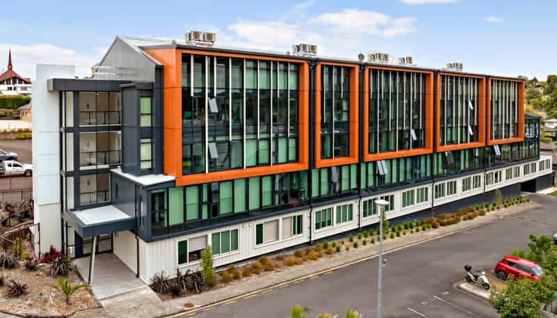 9D/30 Westward Ho, Glen Eden