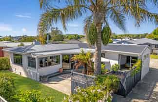 13 Howard Road, Taradale