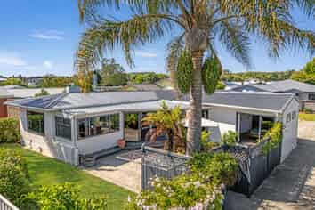 13 Howard Road, Taradale