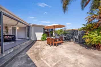 13 Howard Road, Taradale