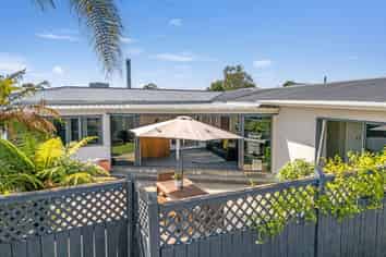 13 Howard Road, Taradale