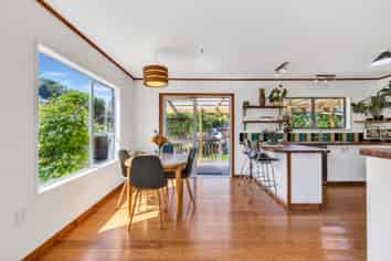 70 North Road, The Wood