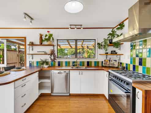 70 North Road, The Wood