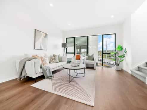 125 Universal Drive, Henderson