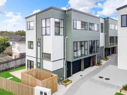 125 Universal Drive, Henderson