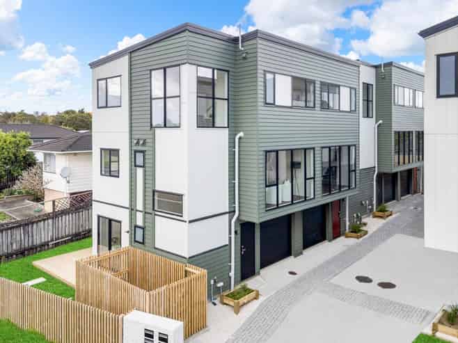 125 Universal Drive, Henderson