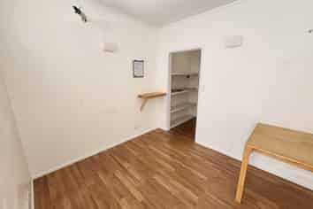 CENTRAL OFFICE, CLINIC OR STUDIO SPACE 
