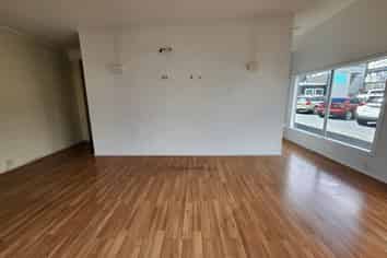 CENTRAL OFFICE, CLINIC OR STUDIO SPACE 
