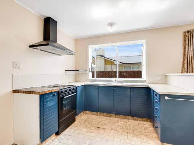 112 Masters Avenue, Silverdale