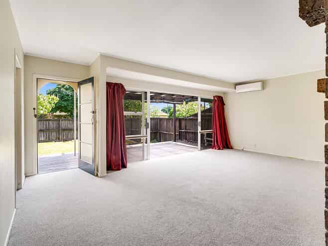 112 Masters Avenue, Silverdale