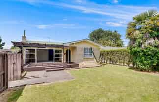 112 Masters Avenue, Silverdale