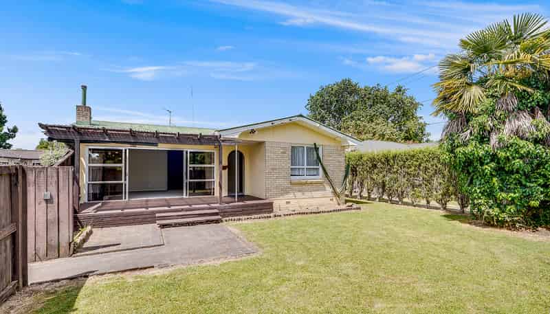 112 Masters Avenue, Silverdale