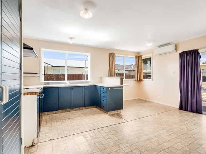 112 Masters Avenue, Silverdale