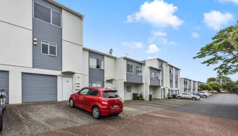 16/218 Captain Springs Road, Onehunga