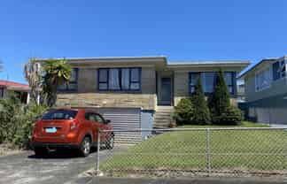 6 Dundee Place, Blockhouse Bay