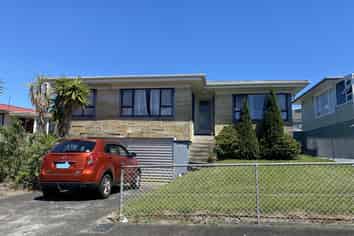 6 Dundee Place, Blockhouse Bay