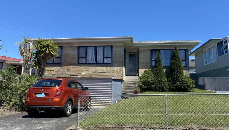 6 Dundee Place, Blockhouse Bay