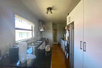 6 Dundee Place, Blockhouse Bay